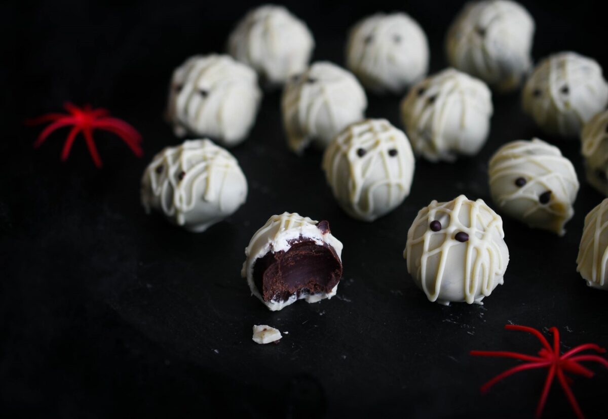Trufas momia de dos chocolates