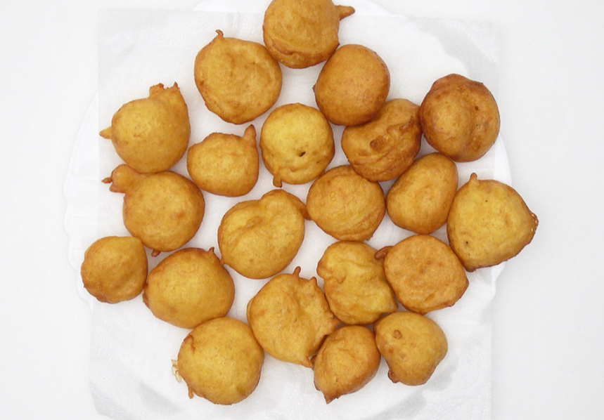 Buñuelos de calabaza rellenos de chocolate. Receta de Todos los Santos