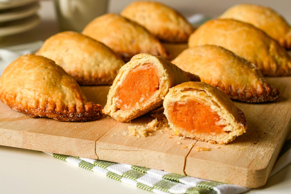 Pasteles de boniato o pastissets de moniato. Receta navideña