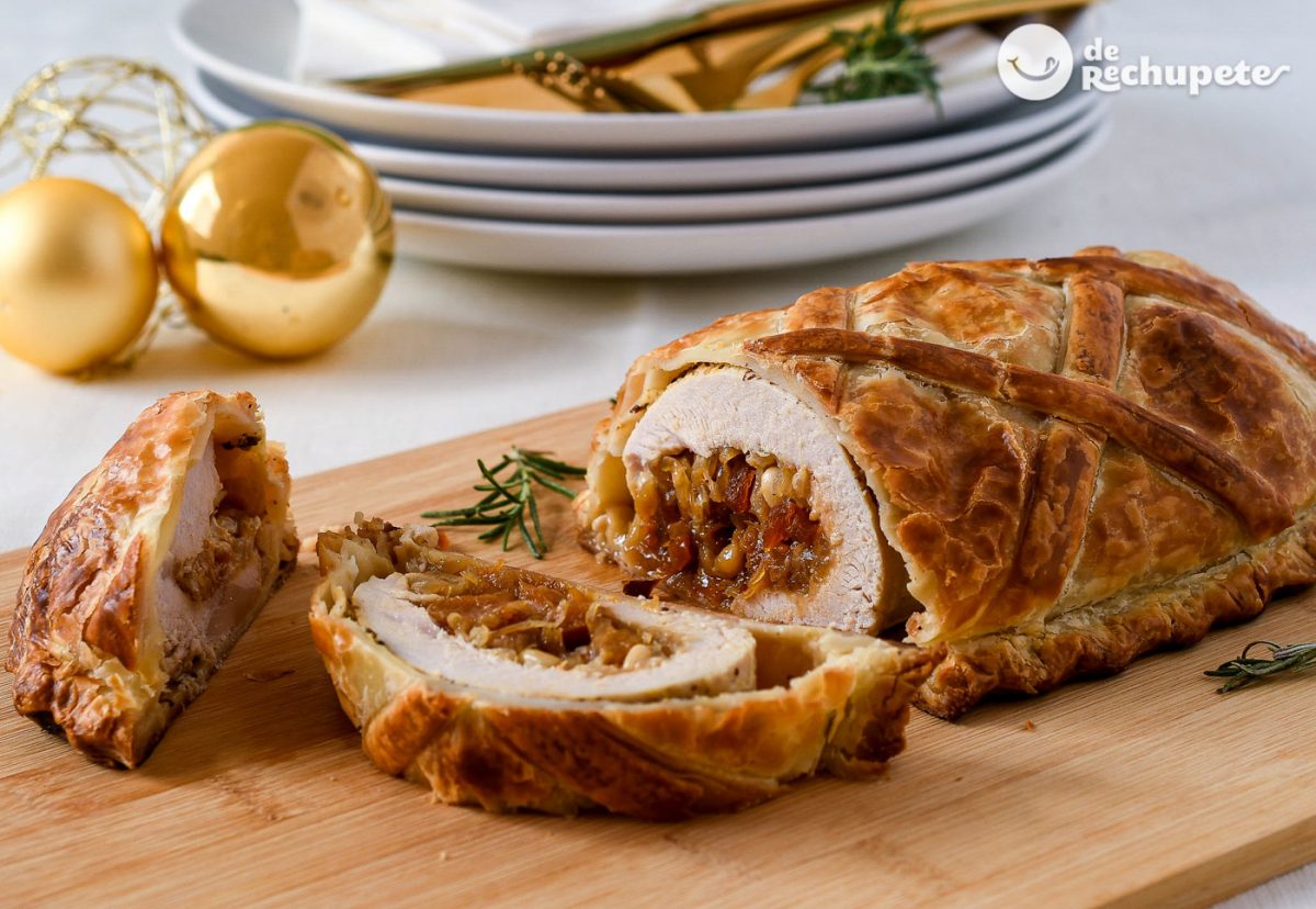 Pavo con costra de hojaldre relleno de orejones y piñones