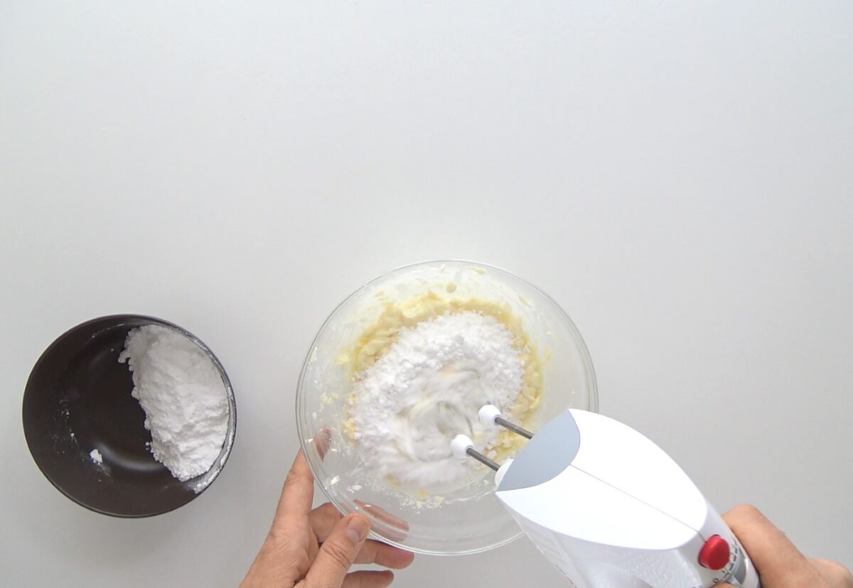 Bizcocho de zanahoria. Receta fácil para desayunos y meriendas