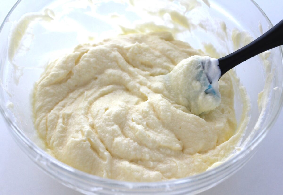 Bizcocho de zanahoria. Receta fácil para desayunos y meriendas