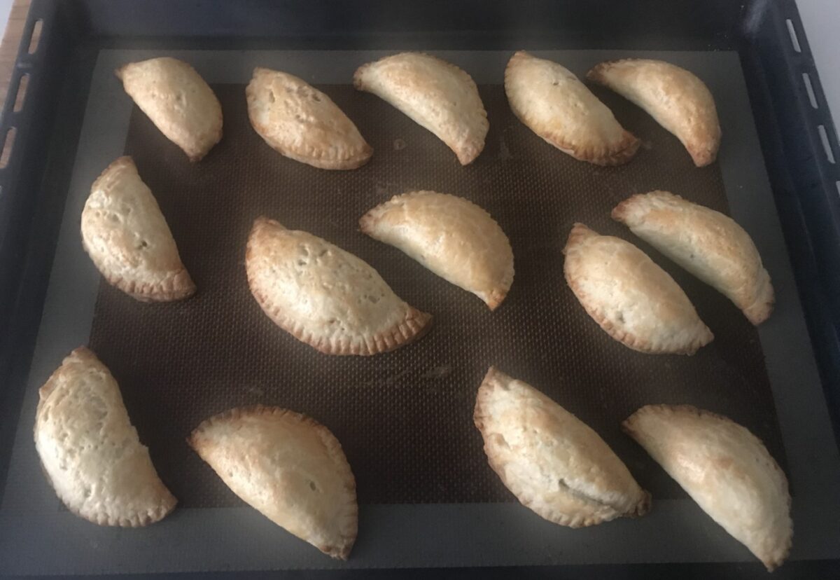 Pasteles de boniato o pastissets de moniato. Receta navideña