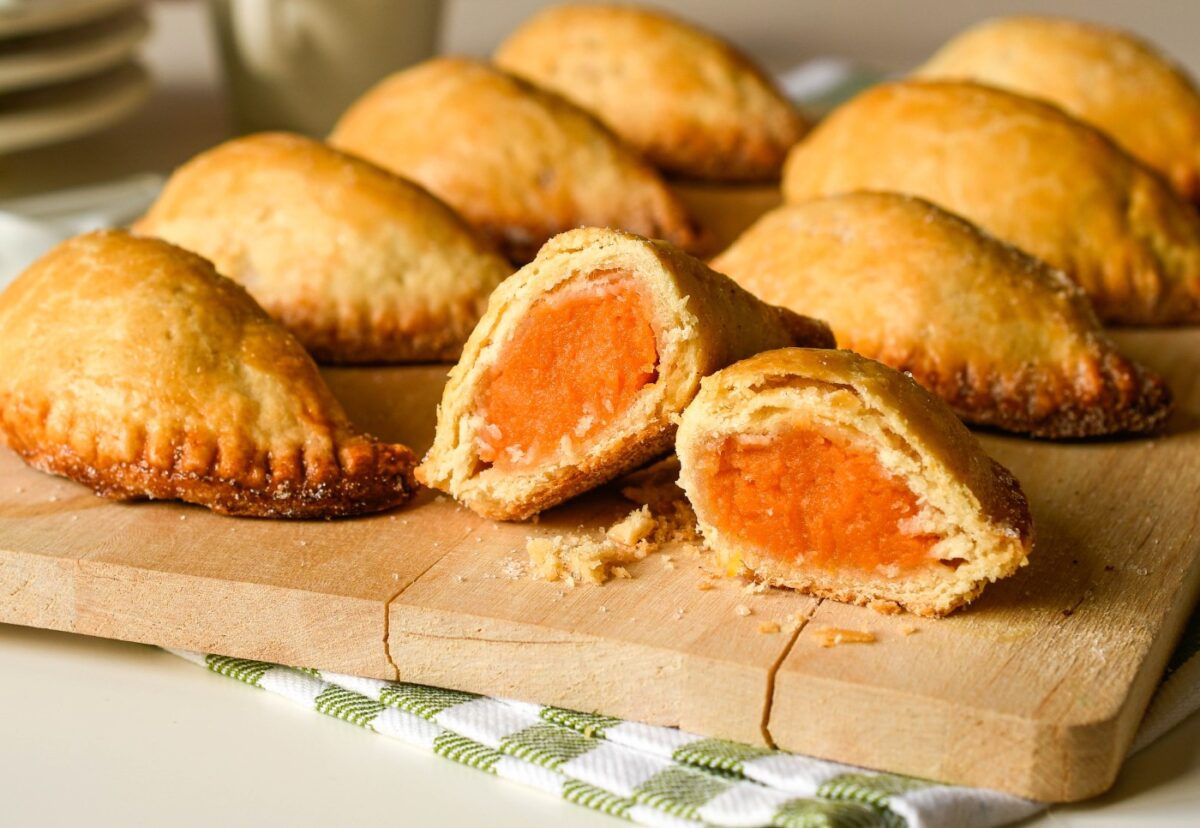 Pasteles de boniato o pastissets de moniato. Receta navideña