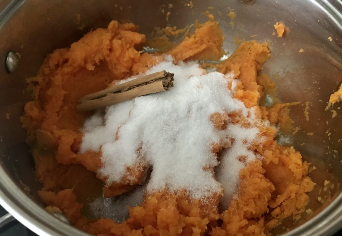 Pasteles de boniato o pastissets de moniato. Receta navideña