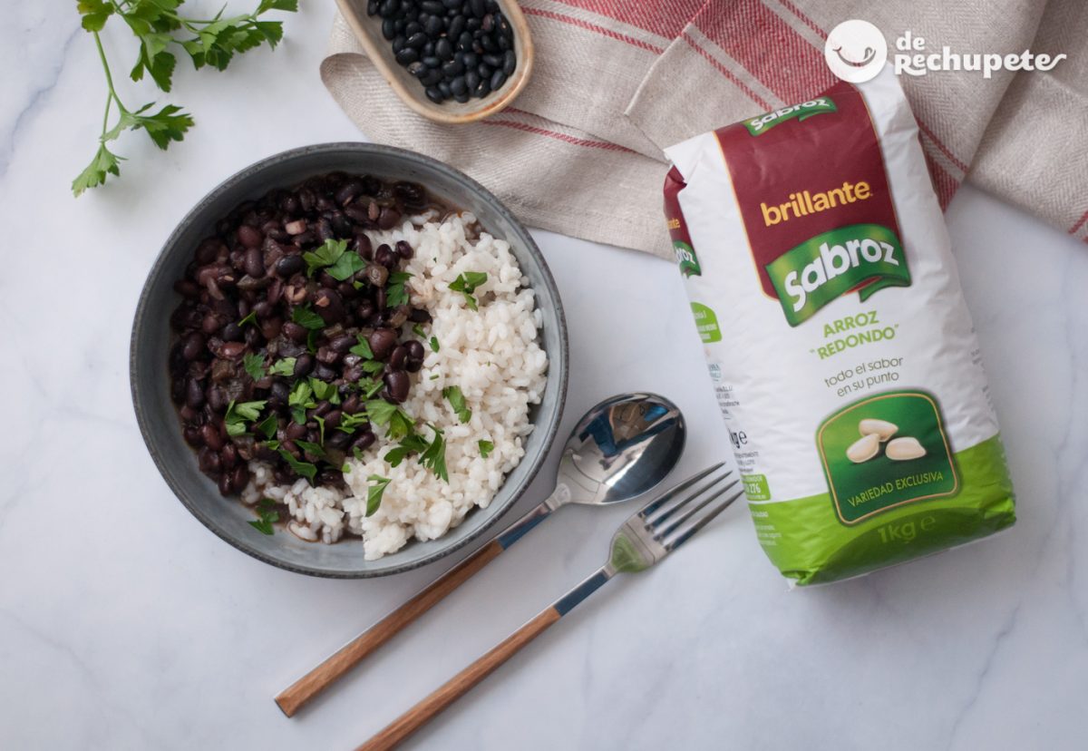 Arroz con frijoles a la cubana