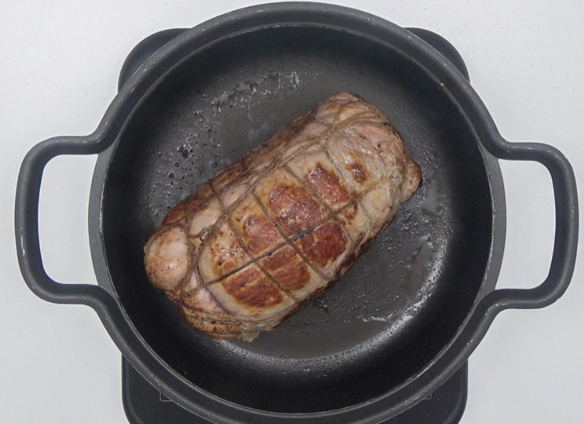 Rollo de Ternera Gallega rellena con foie y arroz blanco