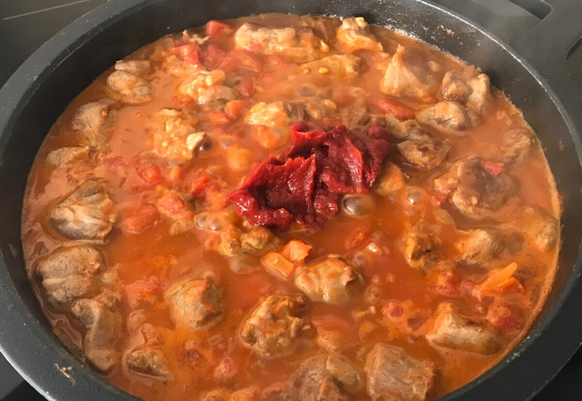 Cordero al chilindrón