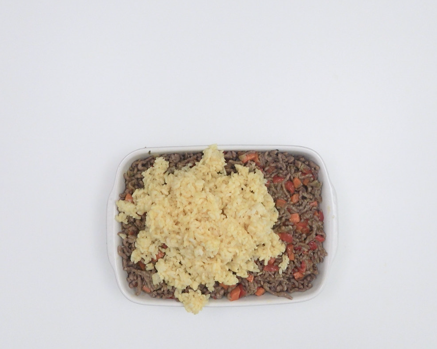 Pastel de arroz y carne picada