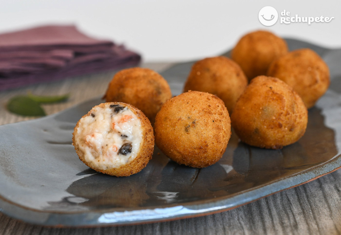 Croquetas de setas y langostinos