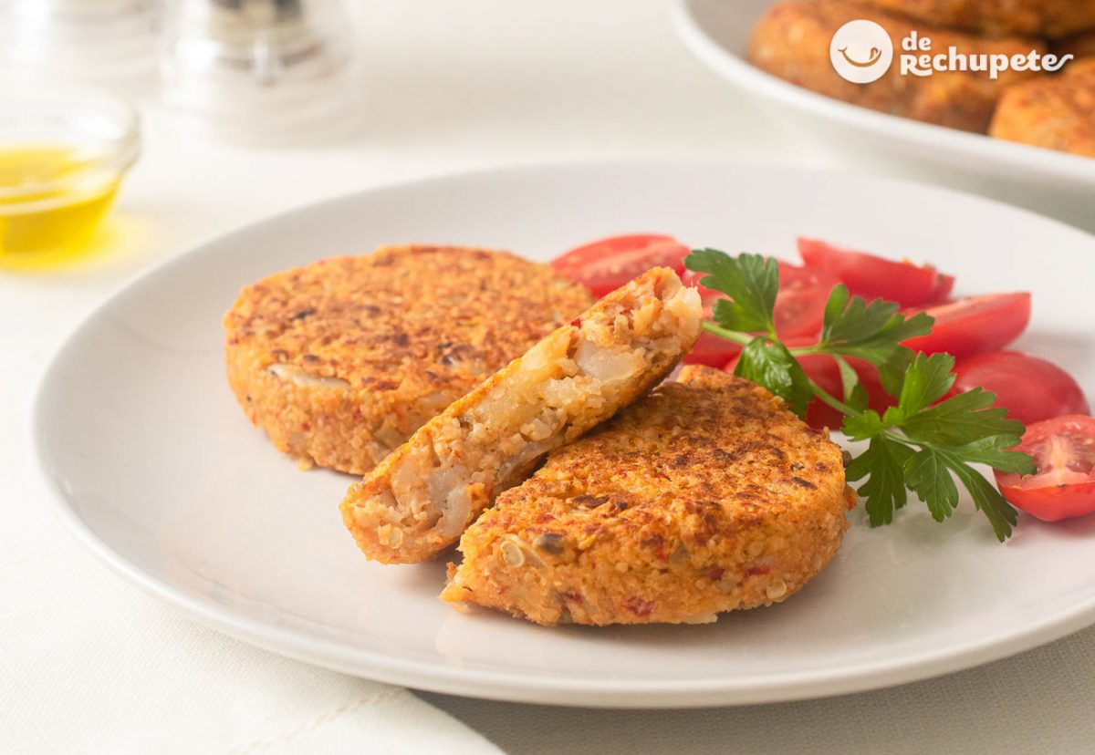 Hamburguesas vegetarianas con patatas, berenjena y pimiento