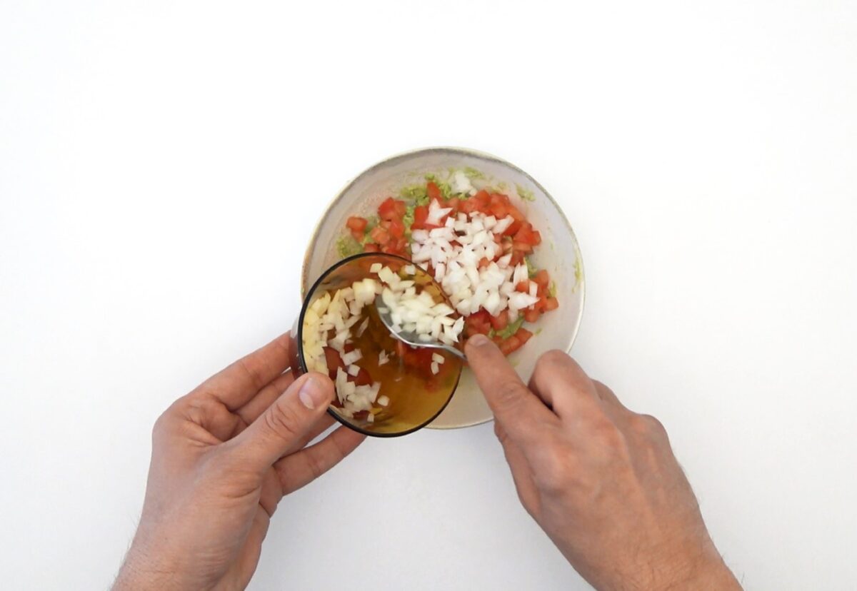Burritos de pollo y guacamole