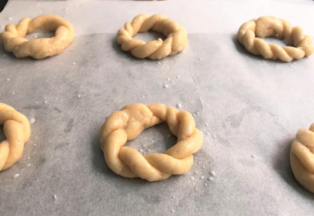 Rosquillas venezolanas o rosquitas caracheras de leche