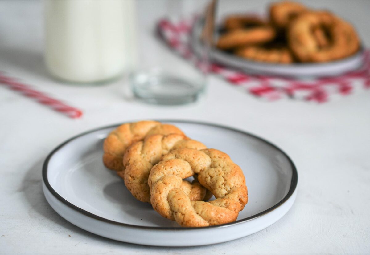 Rosquillas venezolanas o rosquitas caracheras de leche