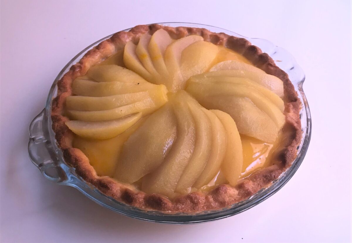 Tarta de peras al azafrán