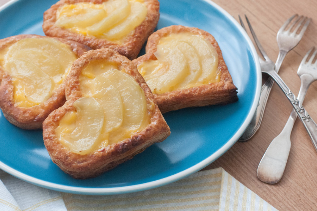 Tartaleta de hojaldre y manzana para San Valentín
