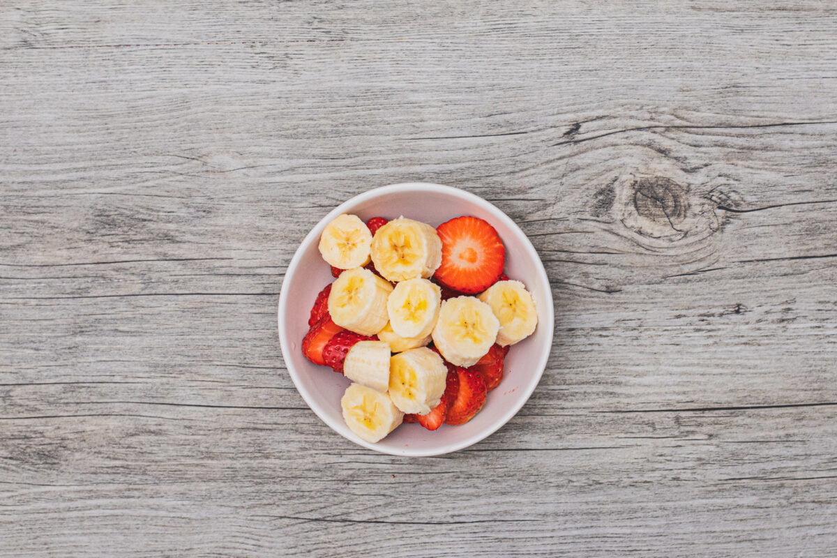 Pudin cremoso de fresas y plátano
