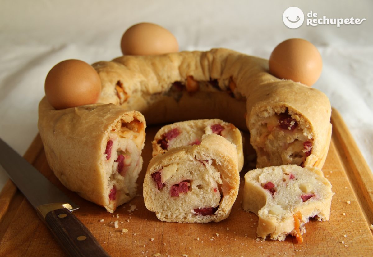 Casatiello napolitano. Postre tradicional italiano de Semana Santa