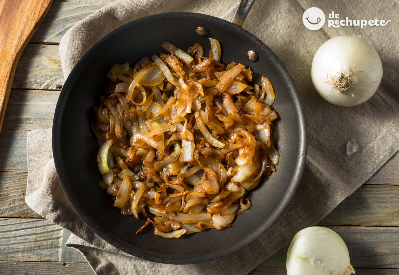 Cebolla caramelizada express o rápida. Trucos de cocina, azúcar, bicarbonato, microondas o THx