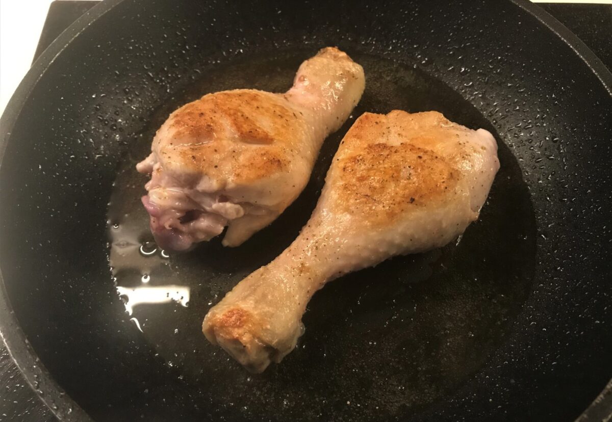 Arroz con pollo al estilo cubano
