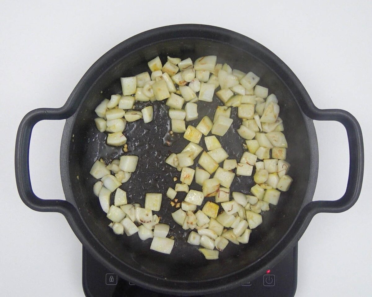 Arroz con sepia en cazuela