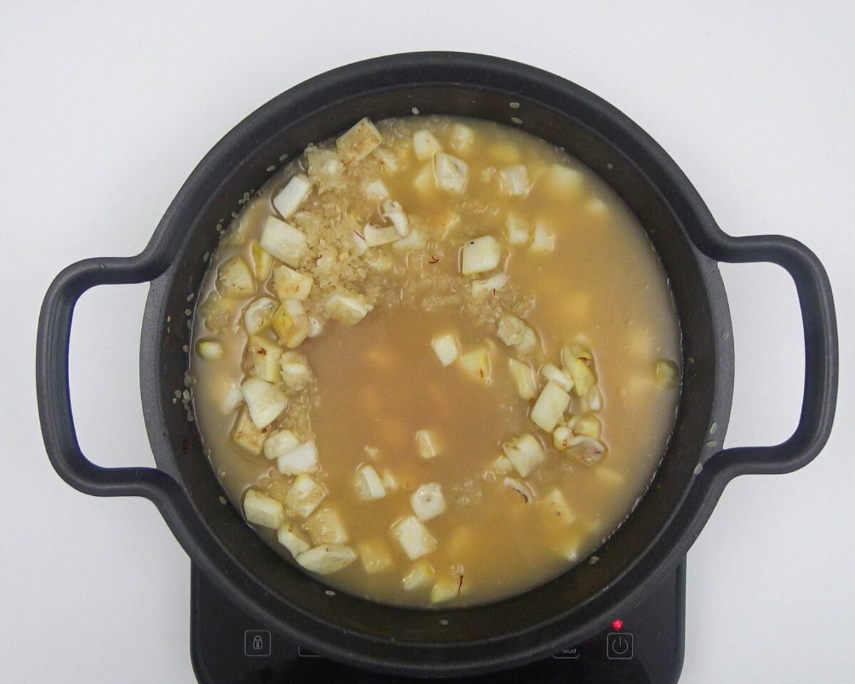 Arroz con sepia en cazuela