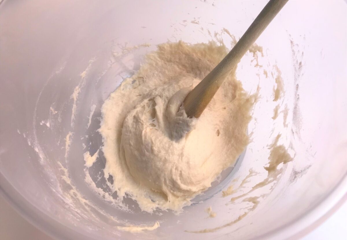 Cómo hacer bollos de cardamomo. Receta sueca tradicional