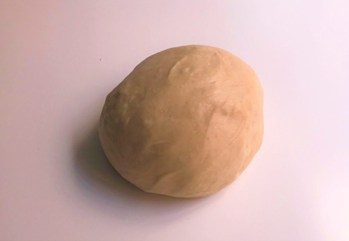 Cómo hacer bollos de cardamomo. Receta sueca tradicional
