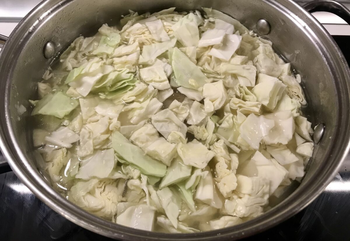 Caldo de res. Receta mexicana económica y muy nutritiva
