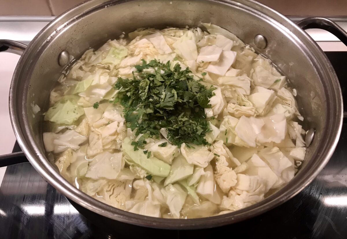 Caldo de res. Receta mexicana económica y muy nutritiva