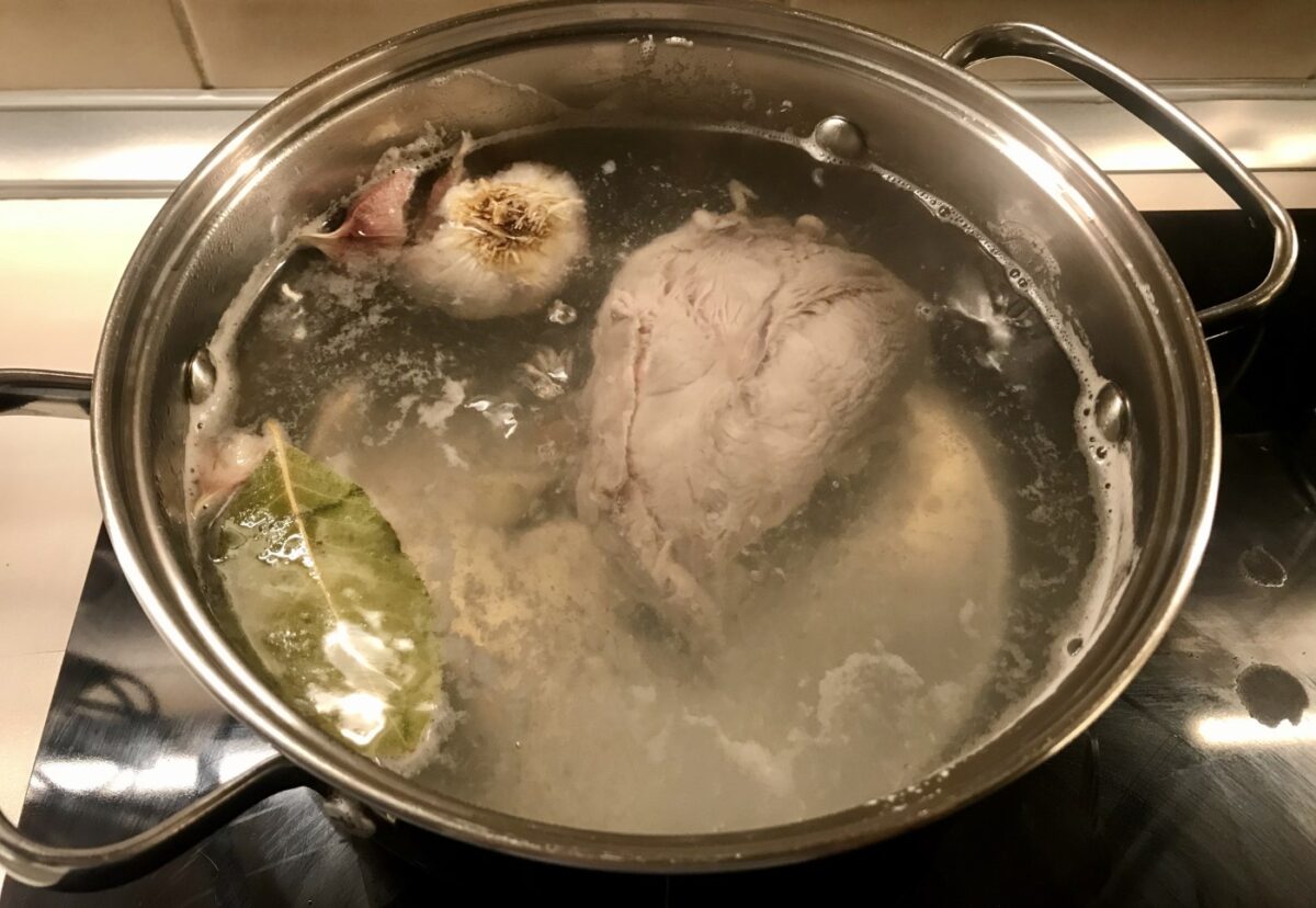 Caldo de res. Receta mexicana económica y muy nutritiva