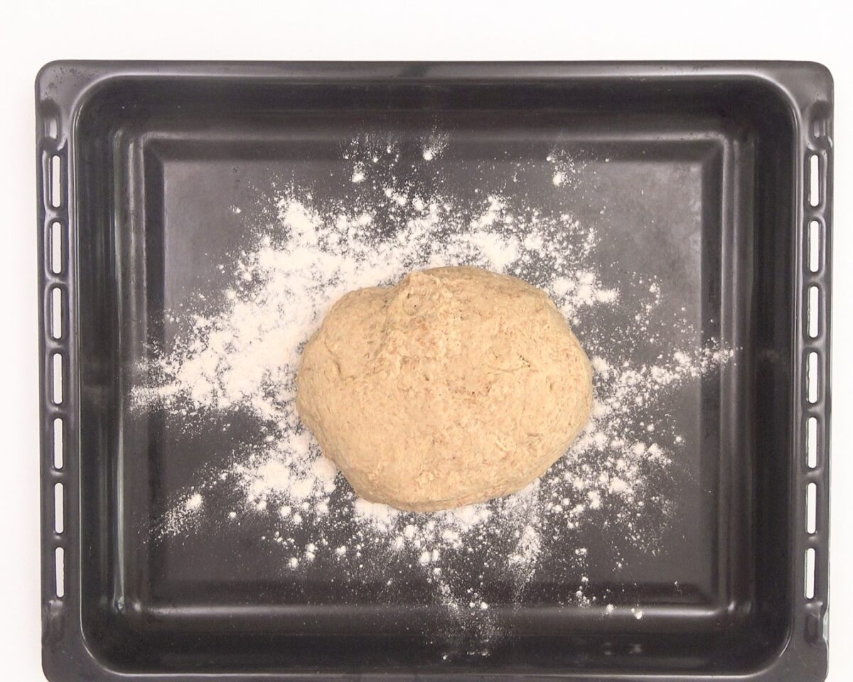 Pan de soda irlandés. El pan más rápido y fácil (sin levadura)