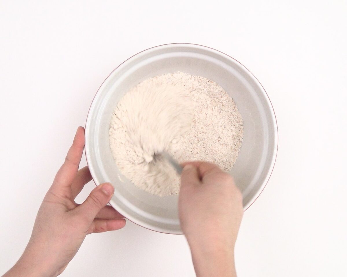 Pan de soda irlandés. El pan más rápido y fácil (sin levadura)