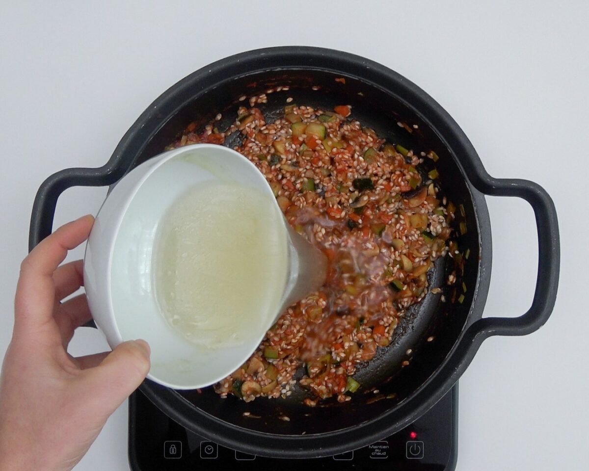 Pimientos rellenos de arroz y verduras. Receta paso a paso