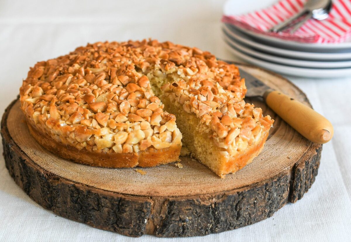 Tarta de almendras casera. Receta portuguesa tradicional y deliciosa