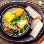 Cazuela de pollo o ave. Receta chilena tradicional