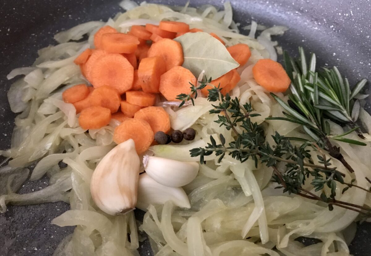 Bacalao en escabeche con naranja