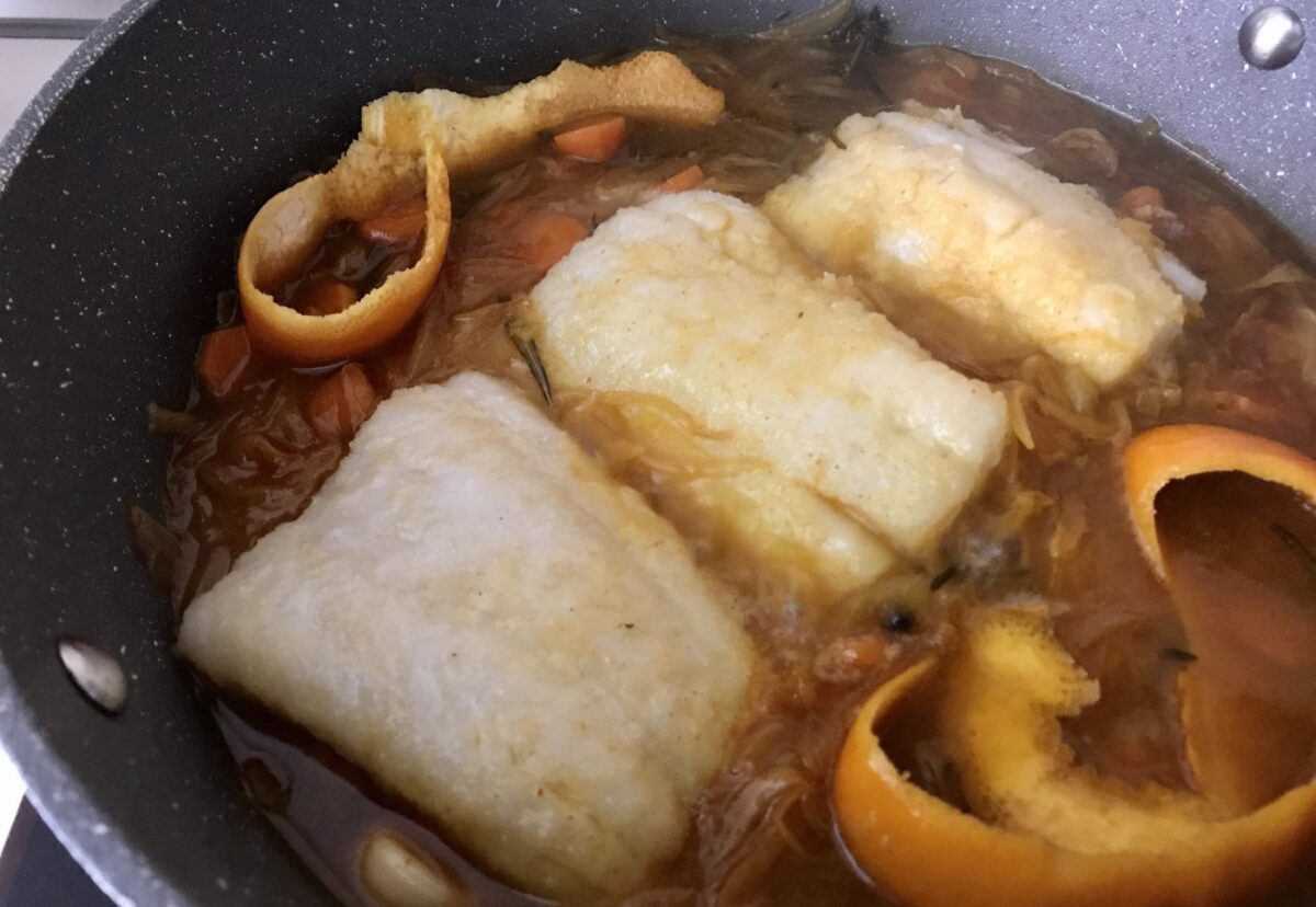 Bacalao en escabeche con naranja