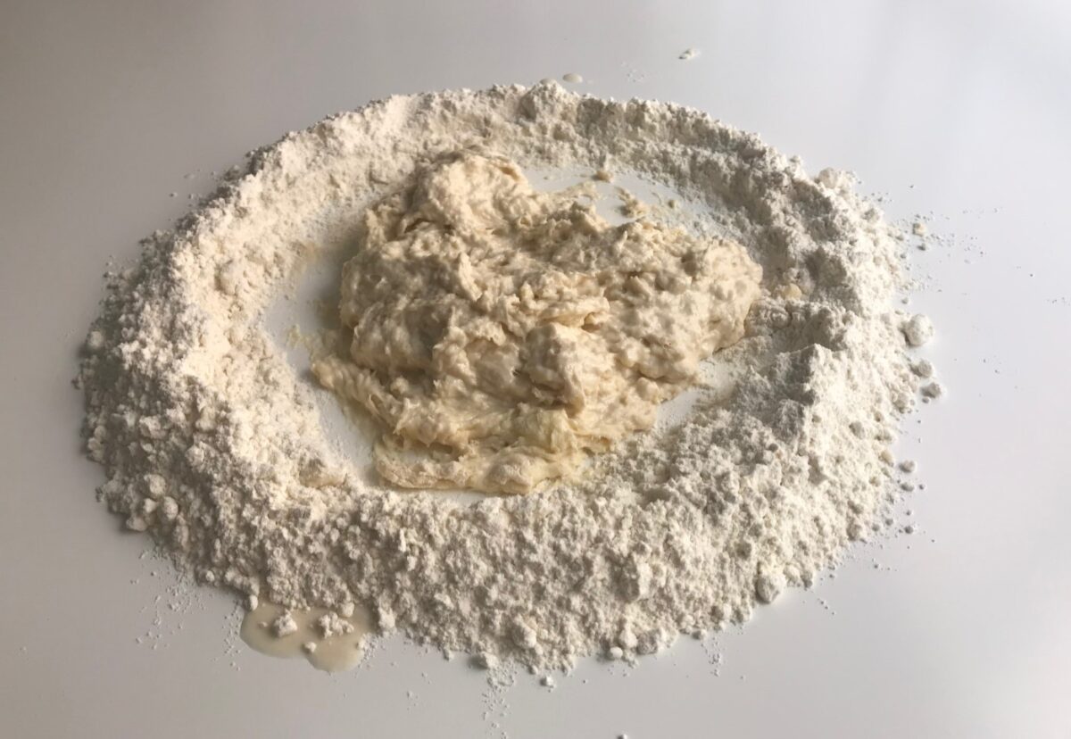 Casatiello napolitano. Postre tradicional italiano de Semana Santa