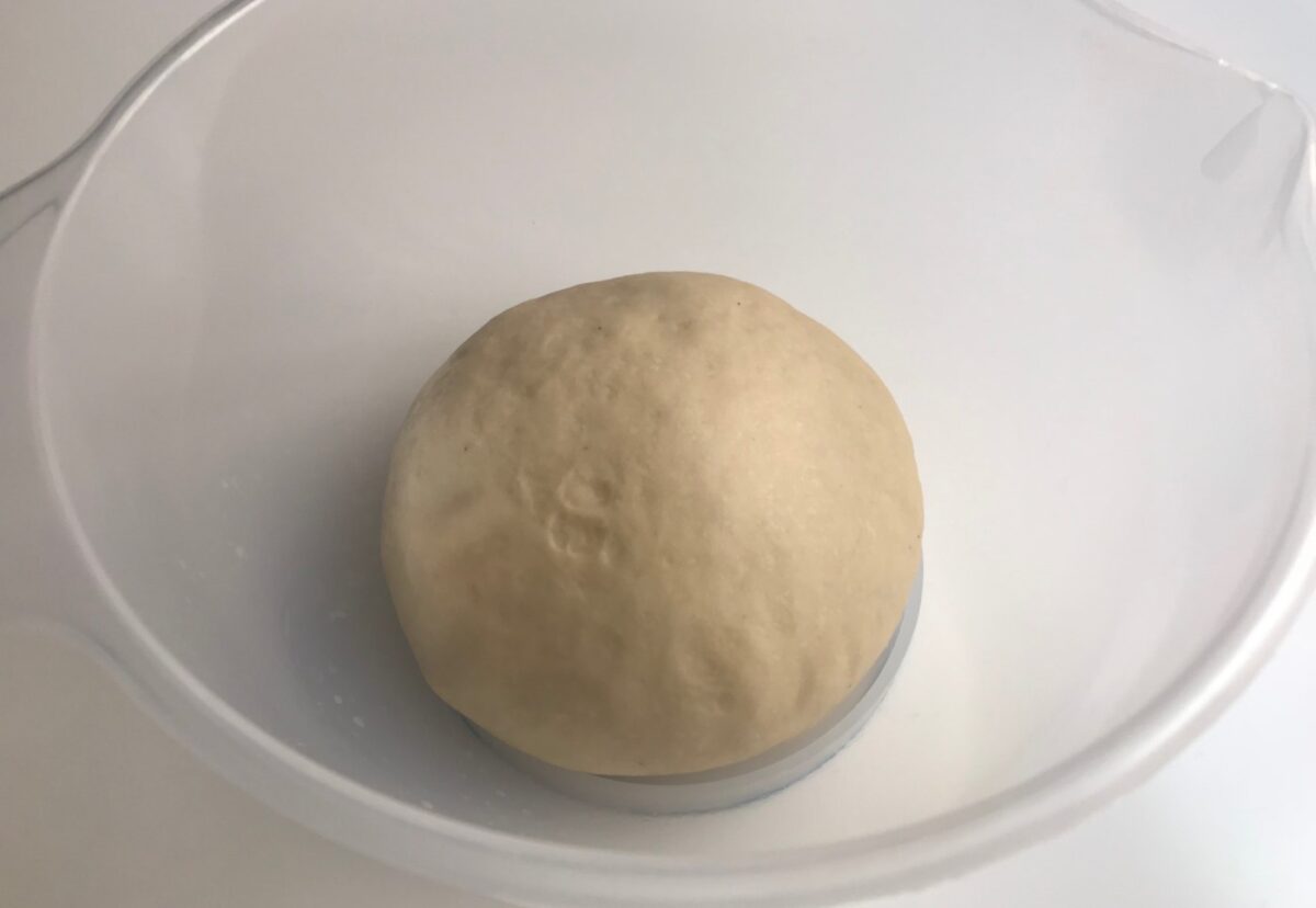 Casatiello napolitano. Postre tradicional italiano de Semana Santa