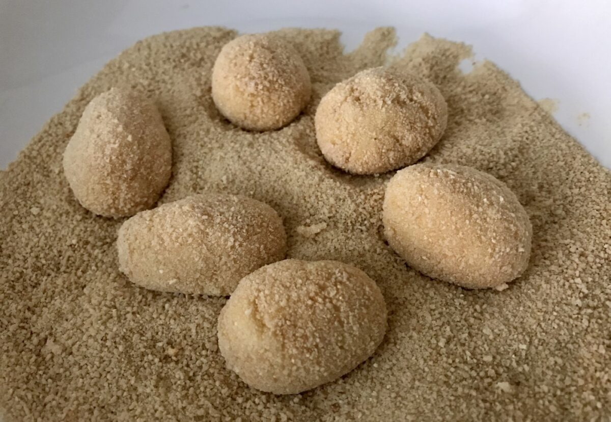 Cómo hacer croquetas con la Thermomix. Croquetas de huevo