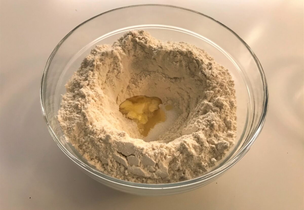 Cómo hacer domplinas. Torta de masa frita venezolanas
