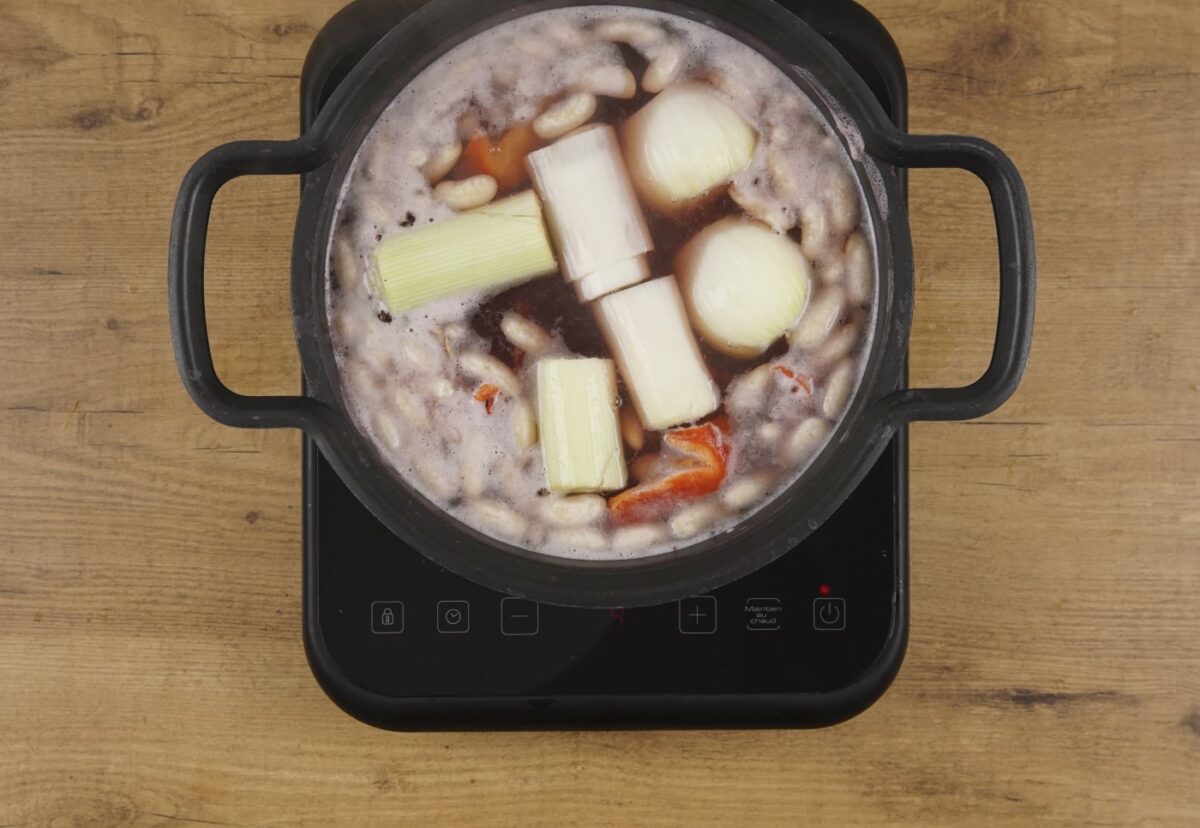 Fabas de Lourenzá con pulpo y langostinos