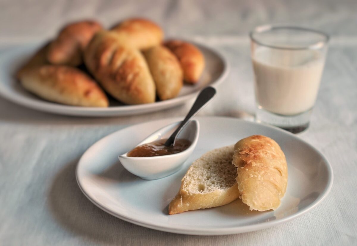 Pan de Viena casero. Receta de panecillos dulces paso a paso