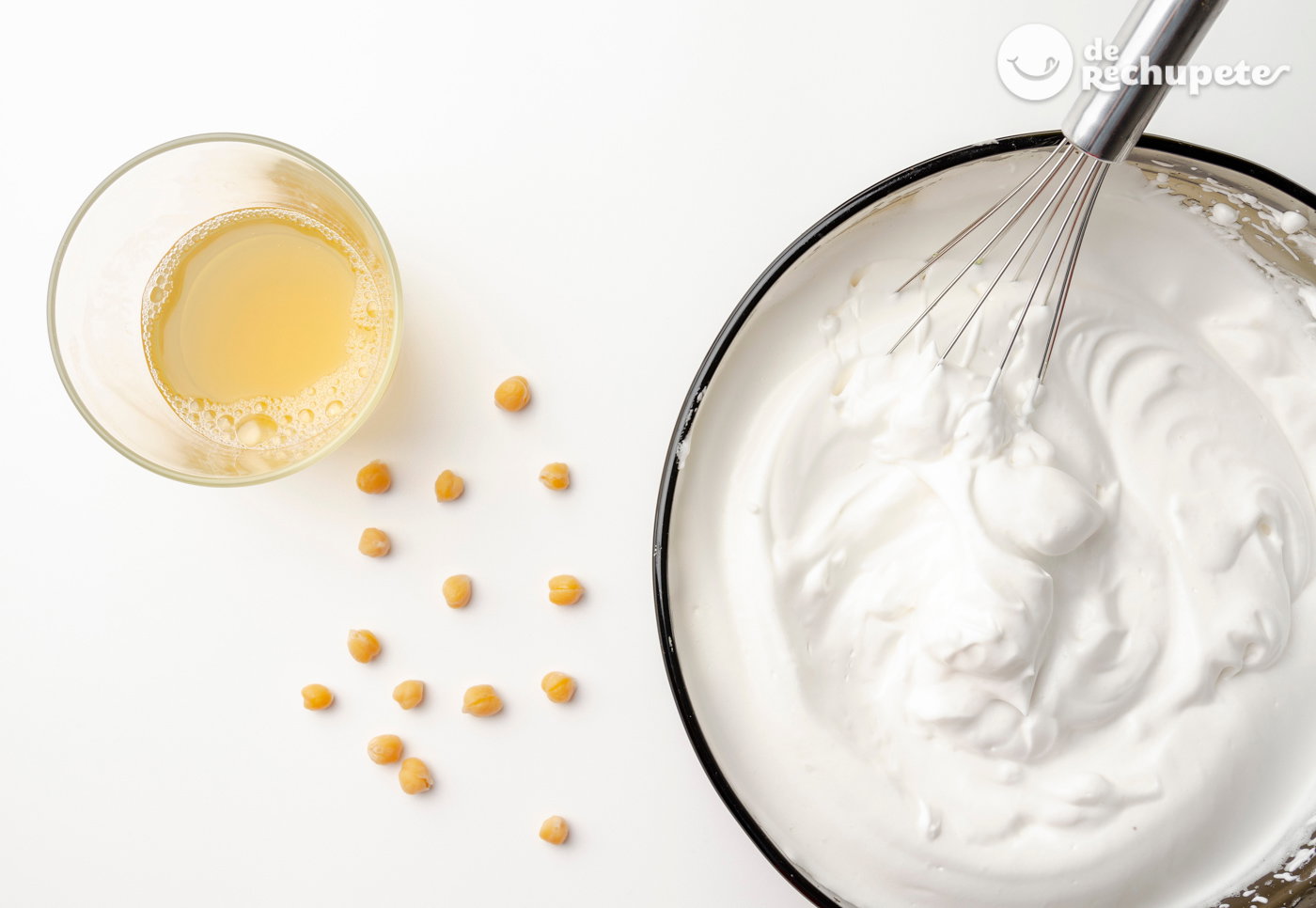 Merengue vegano casero con agua de aquafaba. ¿Cómo hornear y hacer galletas de merengue?