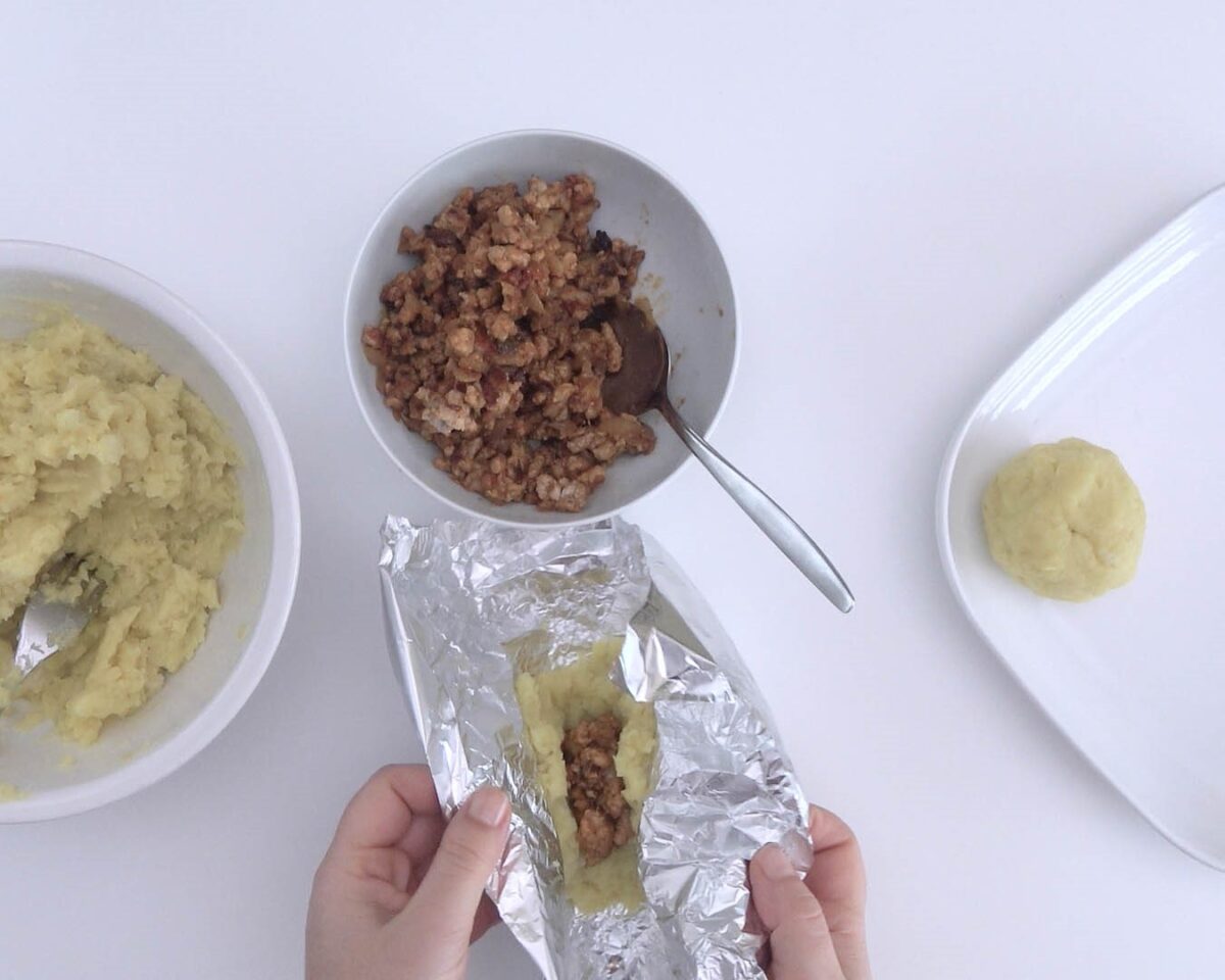 Bombas de patata y carne. Patatas o papas rellenas paso a paso