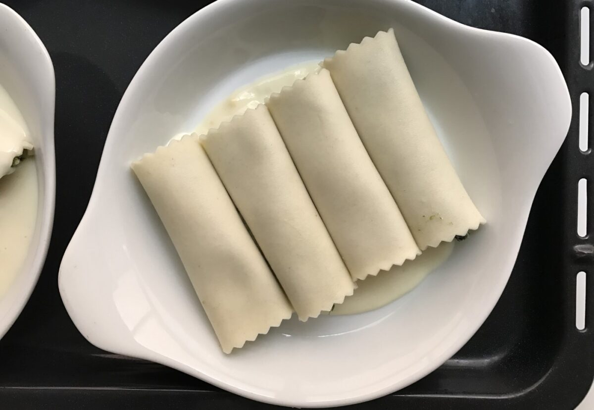 Canelones rellenos de espinacas y ricotta