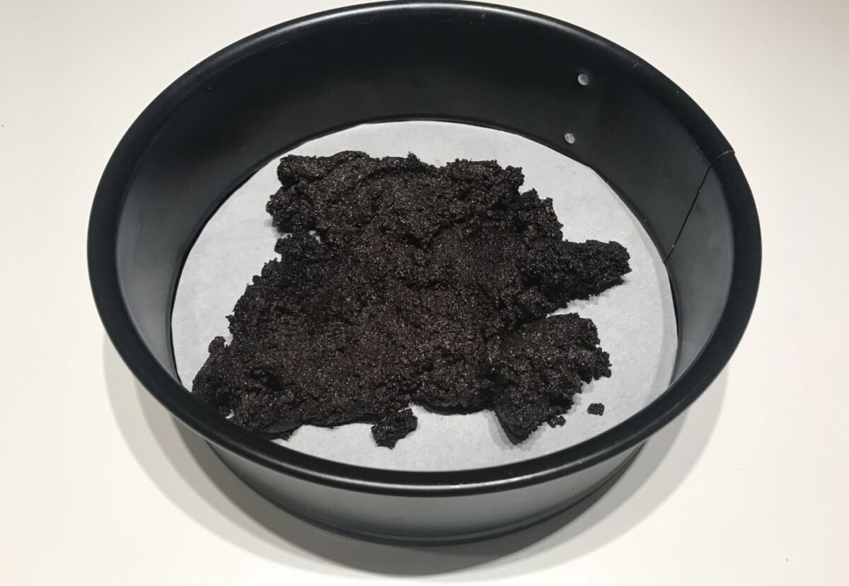 Tarta de Oreo y doble chocolate. Receta muy fácil y sin horno