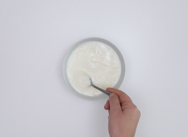 Cómo preparar un buttermilk casero o suero de mantequilla