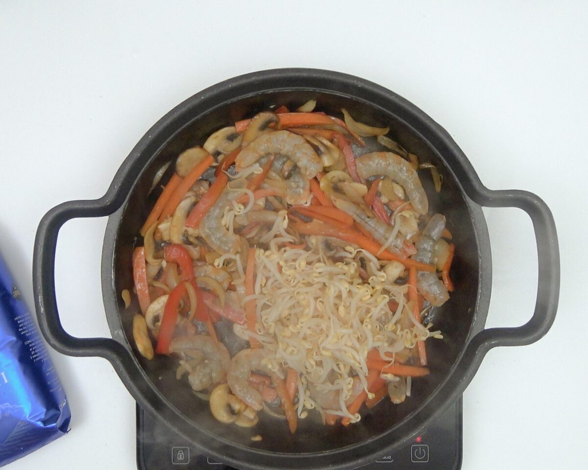Arroz frito estilo oriental